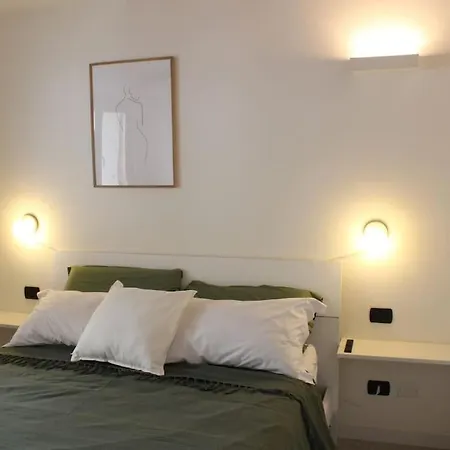 Charming & Modern In The Apartment